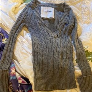 Abercrombie & Fitch Gray V-Neck Sweater